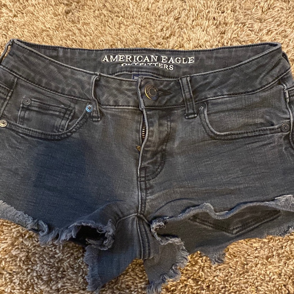 American eagle shorts size 4